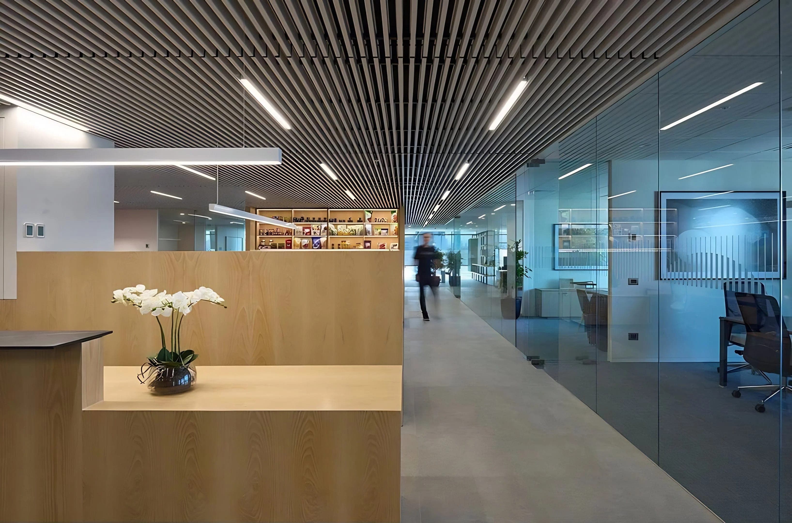 Modern WPC Baffle Ceiling Installation in Luxury Office