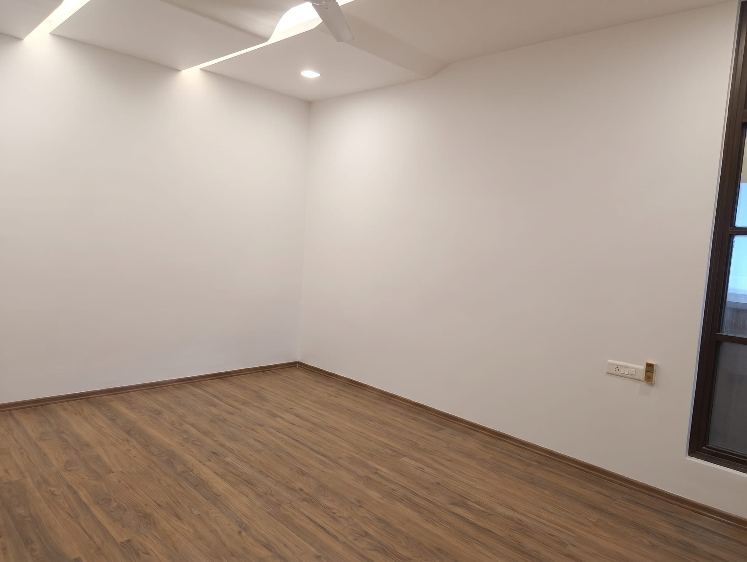 Before goalsfloors wall panel installation